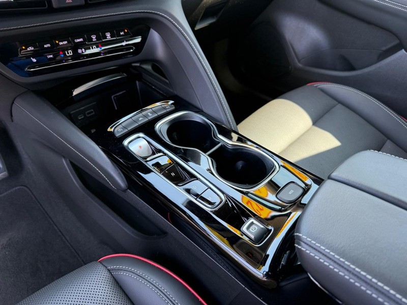 Buick Envision Vehicle Image 21