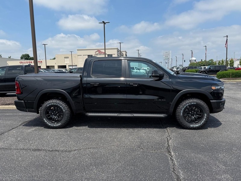 Ram 1500 Vehicle Image 02