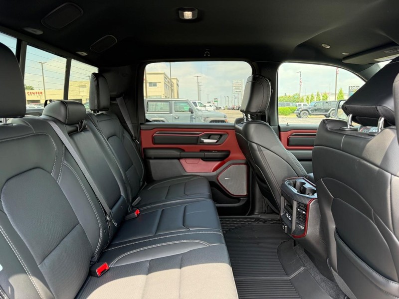 Ram 1500 Vehicle Image 04