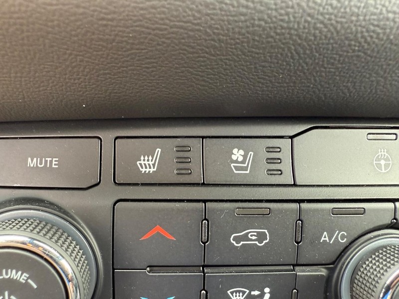 Dodge Durango Vehicle Image 11