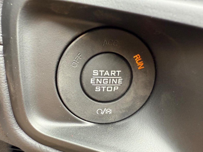 Jeep Wrangler Vehicle Image 09