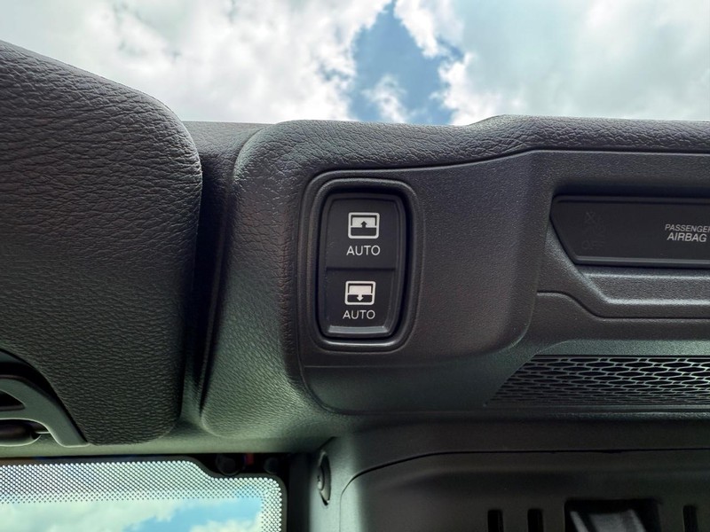 Jeep Wrangler Vehicle Image 16