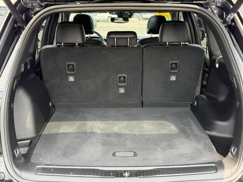 Jeep Grand Cherokee Vehicle Image 07