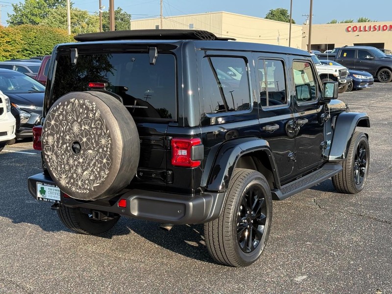Jeep Wrangler 4xe Vehicle Image 03