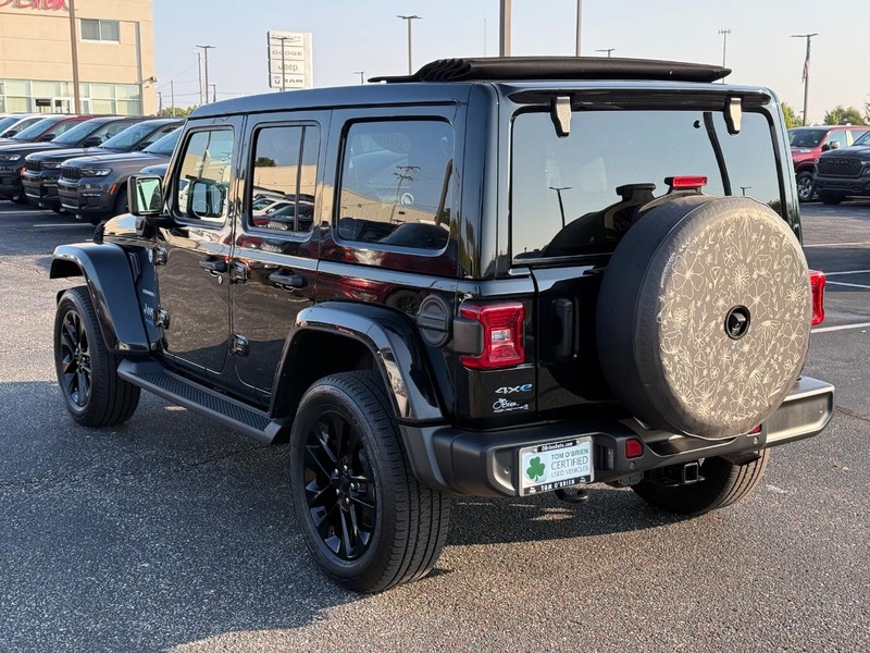 Jeep Wrangler 4xe Vehicle Image 05
