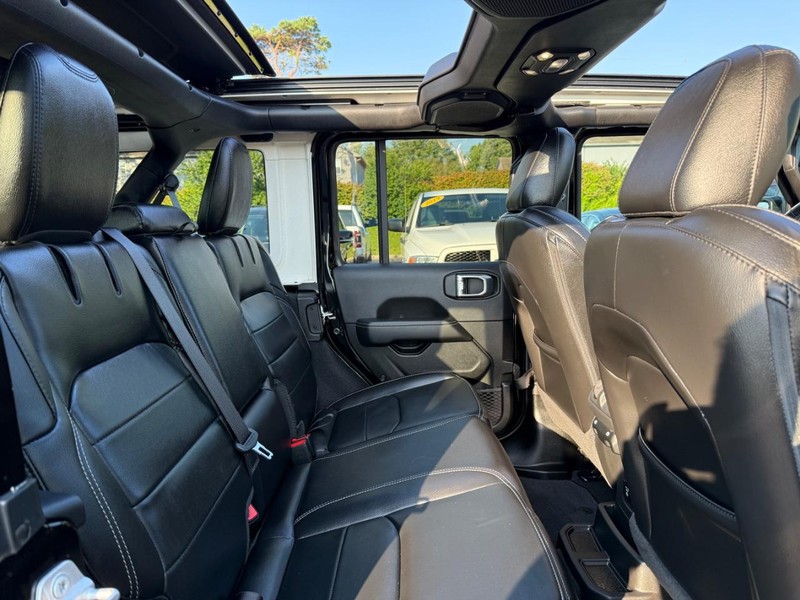 Jeep Wrangler 4xe Vehicle Image 10