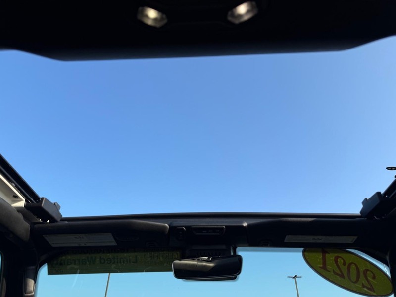 Jeep Wrangler 4xe Vehicle Image 11