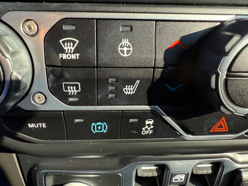Jeep Wrangler 4xe Vehicle Image 17