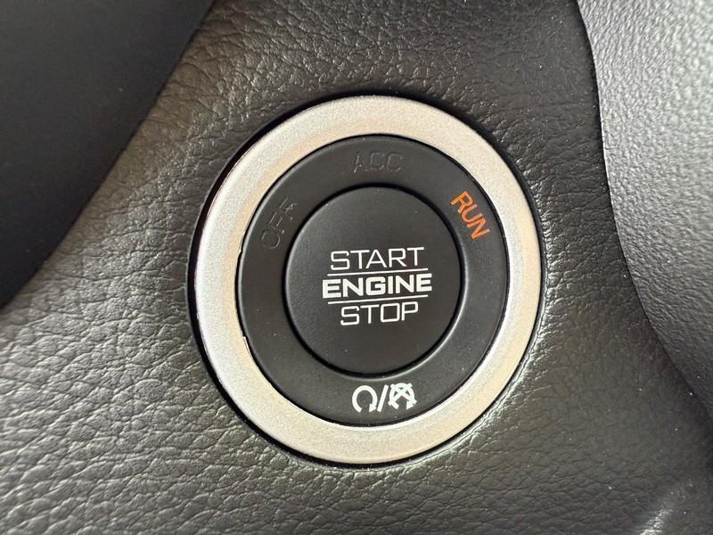 Ram 1500 Vehicle Image 15