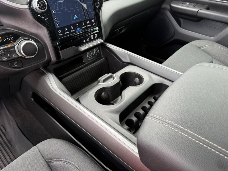 Ram 1500 Vehicle Image 18