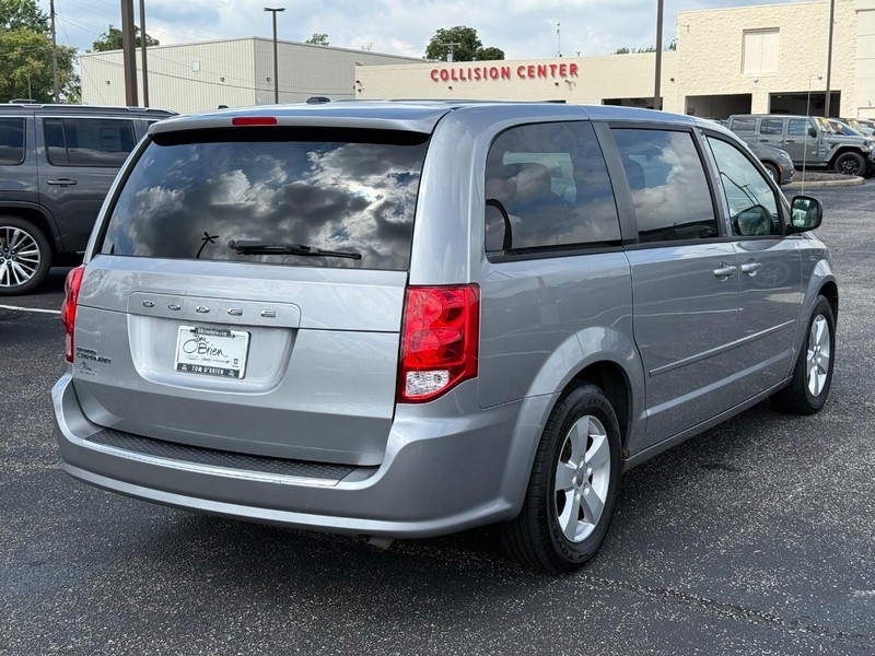 Dodge Grand Caravan Vehicle Image 03
