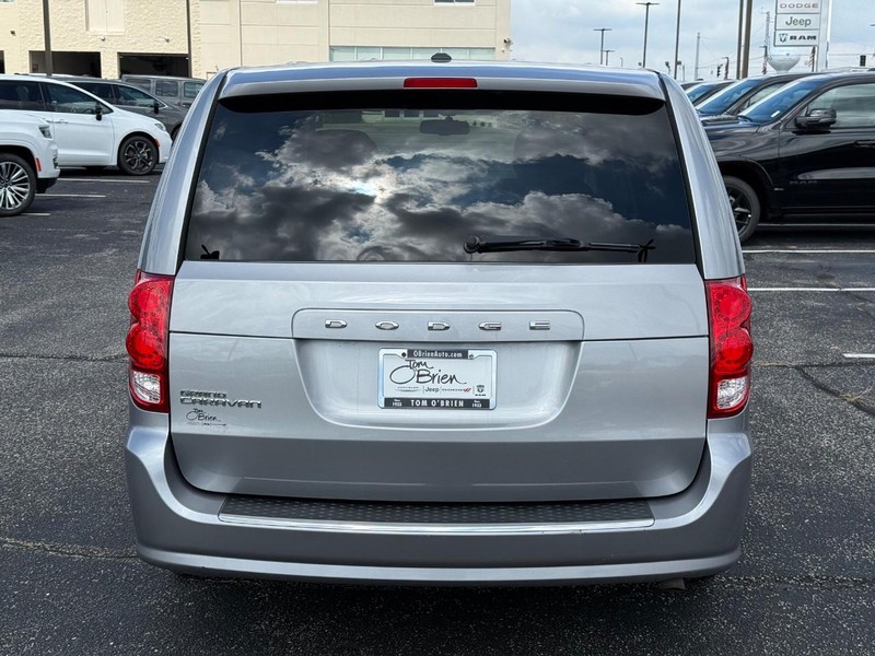Dodge Grand Caravan Vehicle Image 04