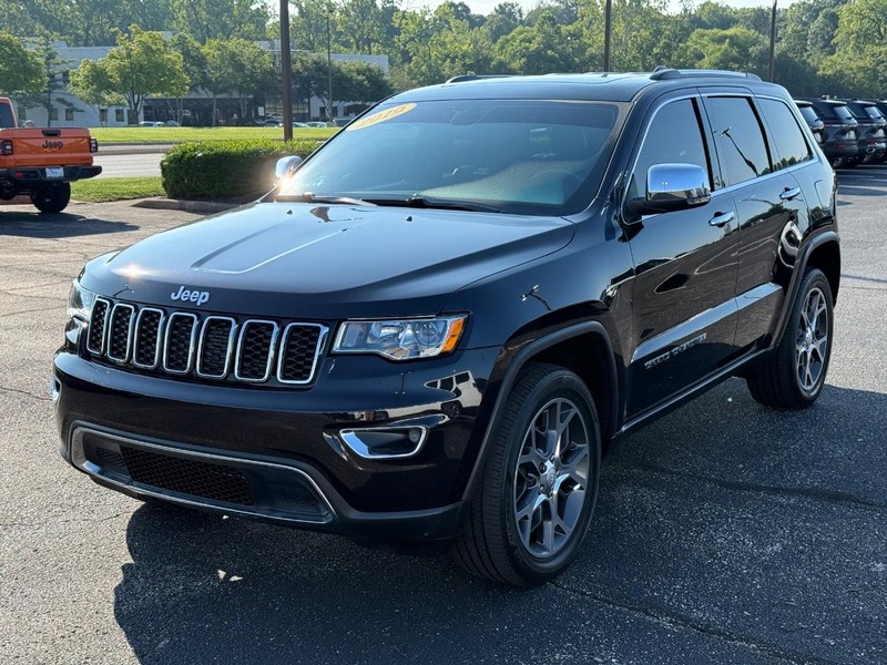 Jeep Grand Cherokee Vehicle Image 09