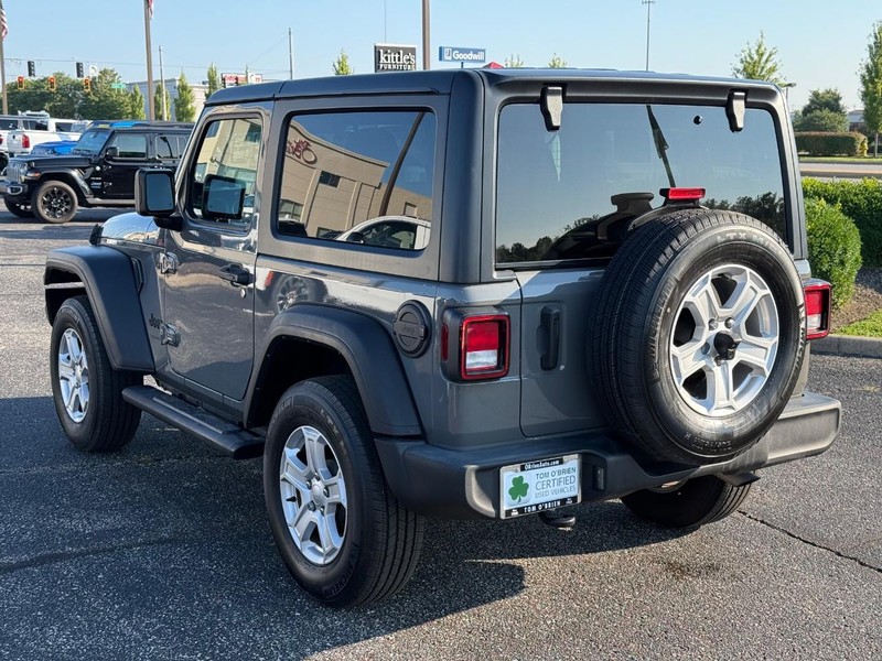 Jeep Wrangler Vehicle Image 05