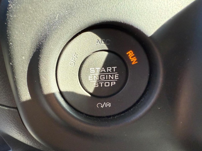 Jeep Wrangler Vehicle Image 15