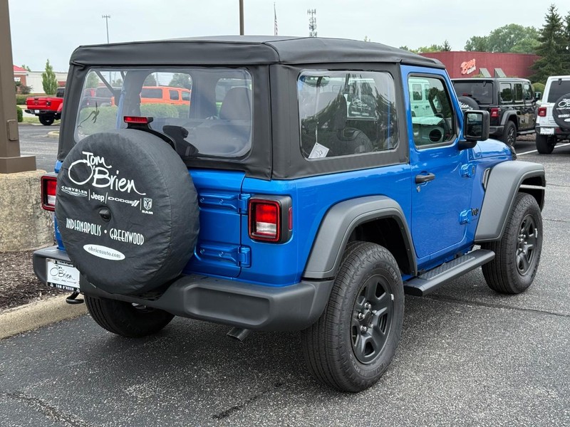 Jeep Wrangler Vehicle Image 03