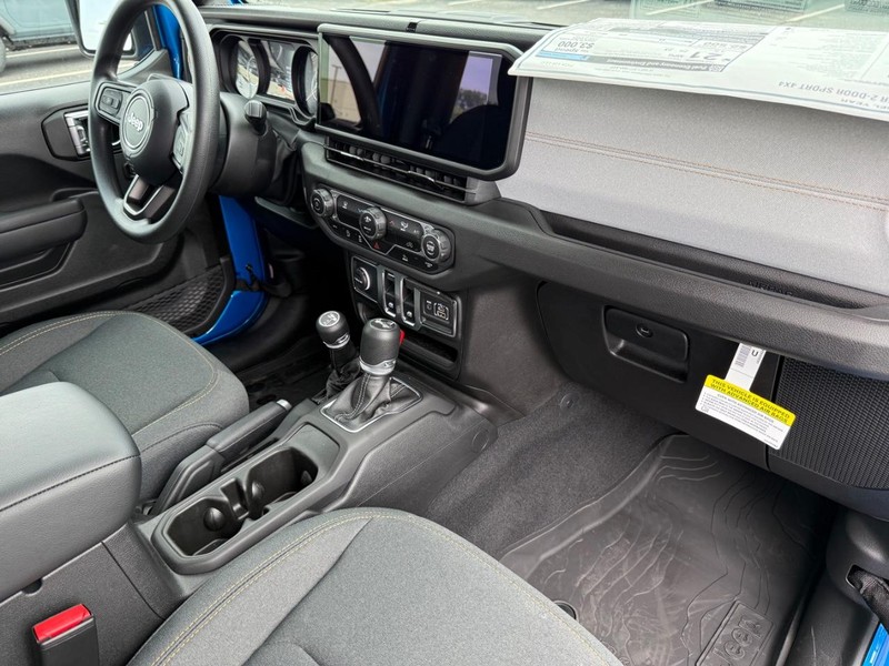 Jeep Wrangler Vehicle Image 05