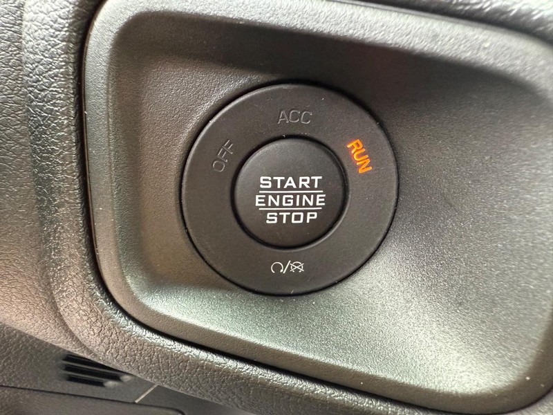 Jeep Wrangler Vehicle Image 09
