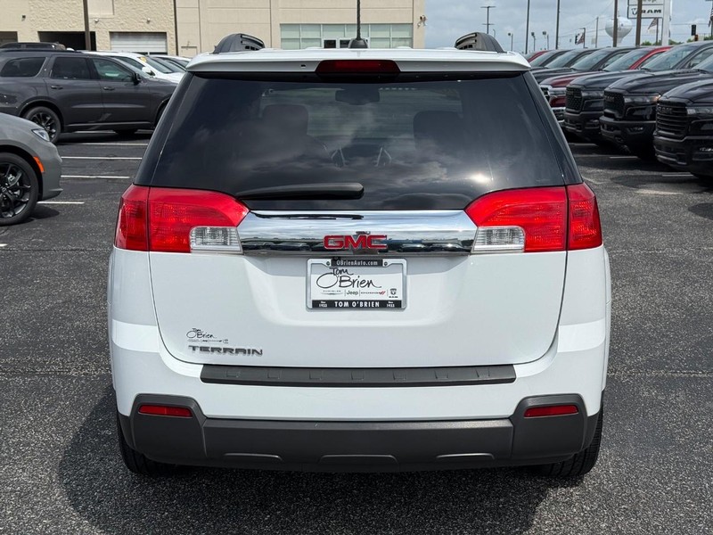 GMC Terrain Vehicle Image 04