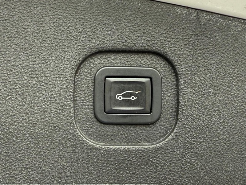 GMC Terrain Vehicle Image 08