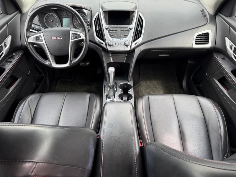 GMC Terrain Vehicle Image 13