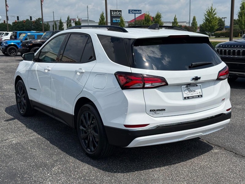 Chevrolet Equinox Vehicle Image 05