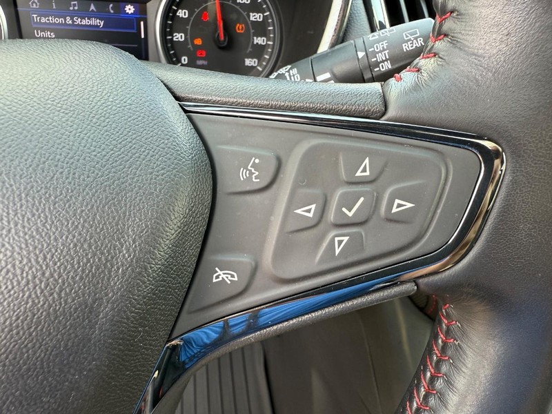 Chevrolet Equinox Vehicle Image 16