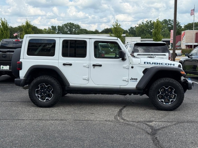 Jeep Wrangler 4xe Vehicle Image 02