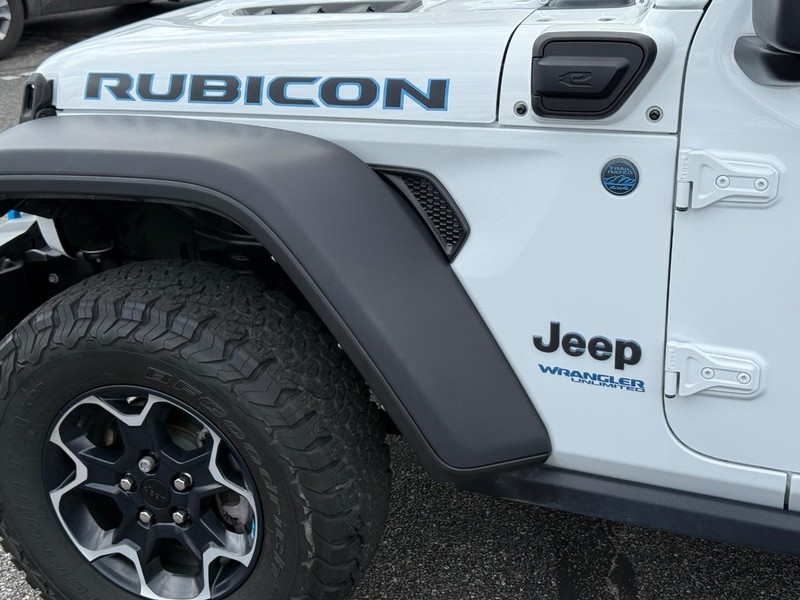 Jeep Wrangler 4xe Vehicle Image 09