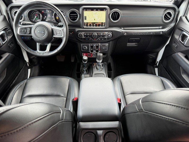 Jeep Wrangler 4xe Vehicle Image 14