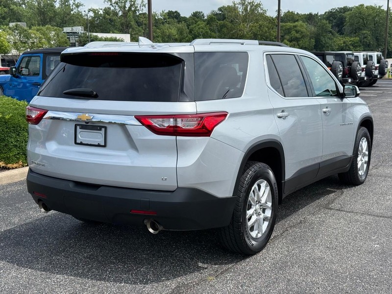 Chevrolet Traverse Vehicle Image 03
