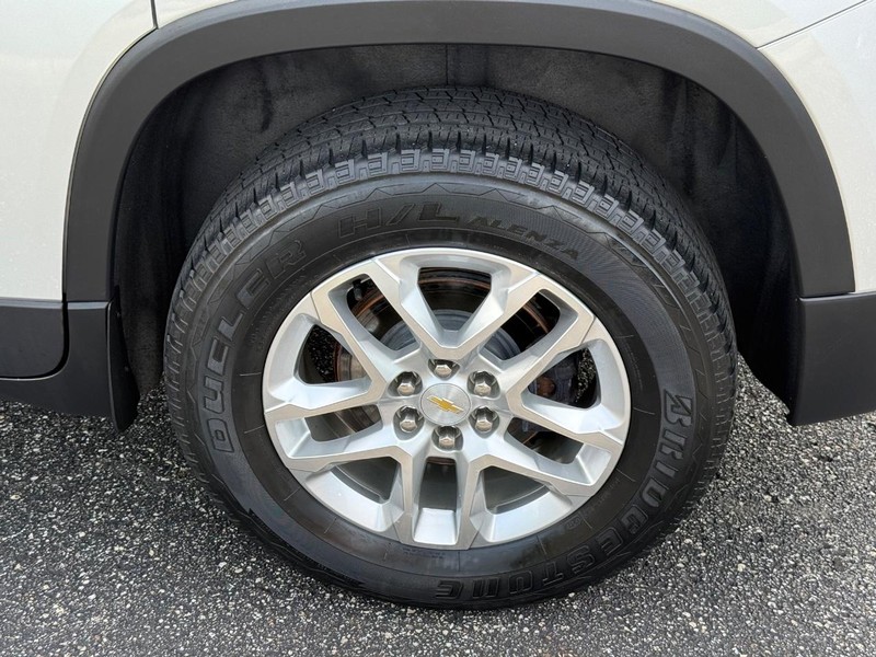 Chevrolet Traverse Vehicle Image 06