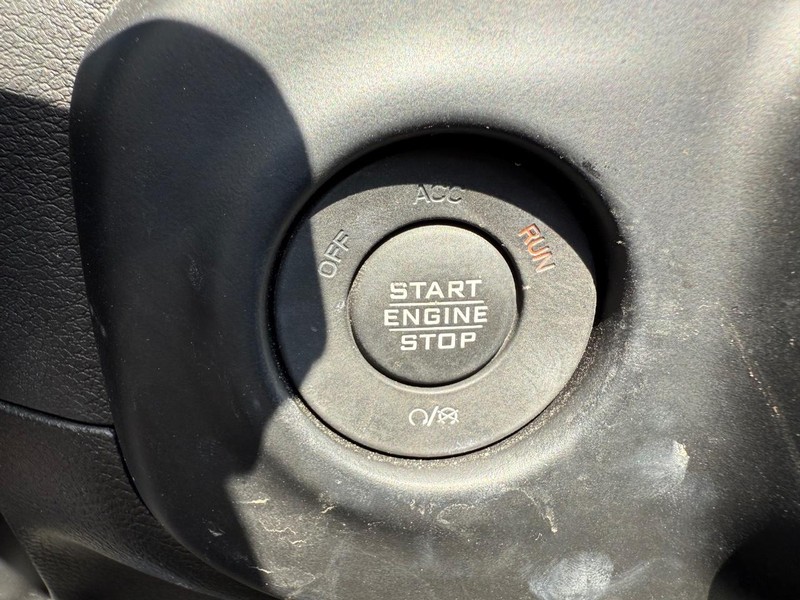 Jeep Wrangler 4xe Vehicle Image 16