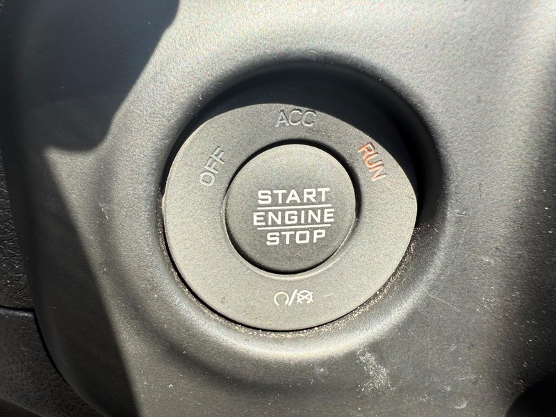 Jeep Wrangler 4xe Vehicle Image 16