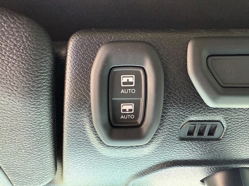 Jeep Wrangler 4xe Vehicle Image 23