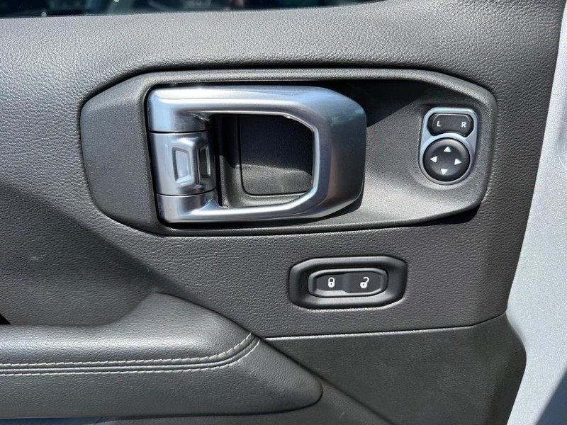 Jeep Wrangler 4xe Vehicle Image 26