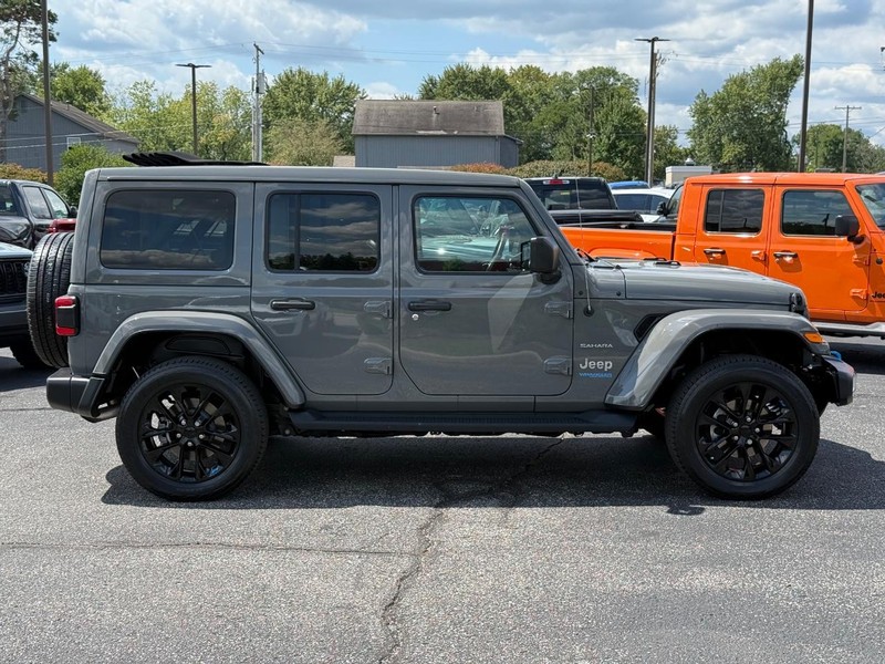 Jeep Wrangler 4xe Vehicle Image 02
