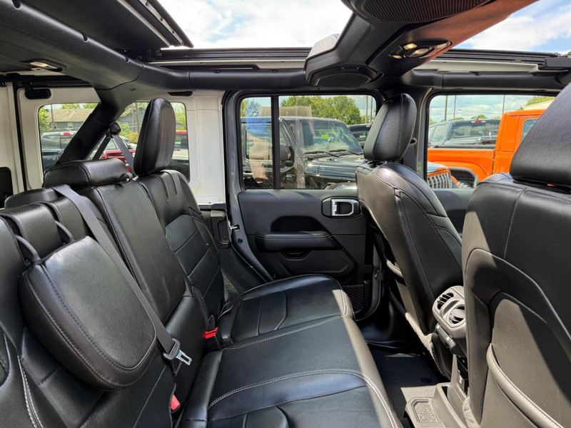Jeep Wrangler 4xe Vehicle Image 10