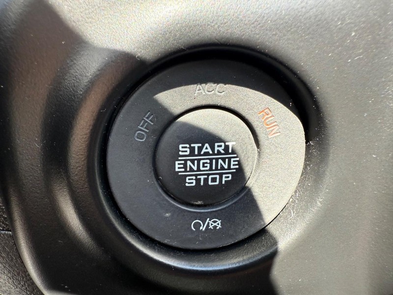 Jeep Wrangler 4xe Vehicle Image 16