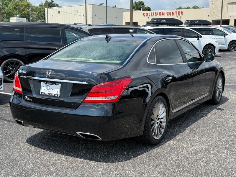 Hyundai Equus Vehicle Image 03