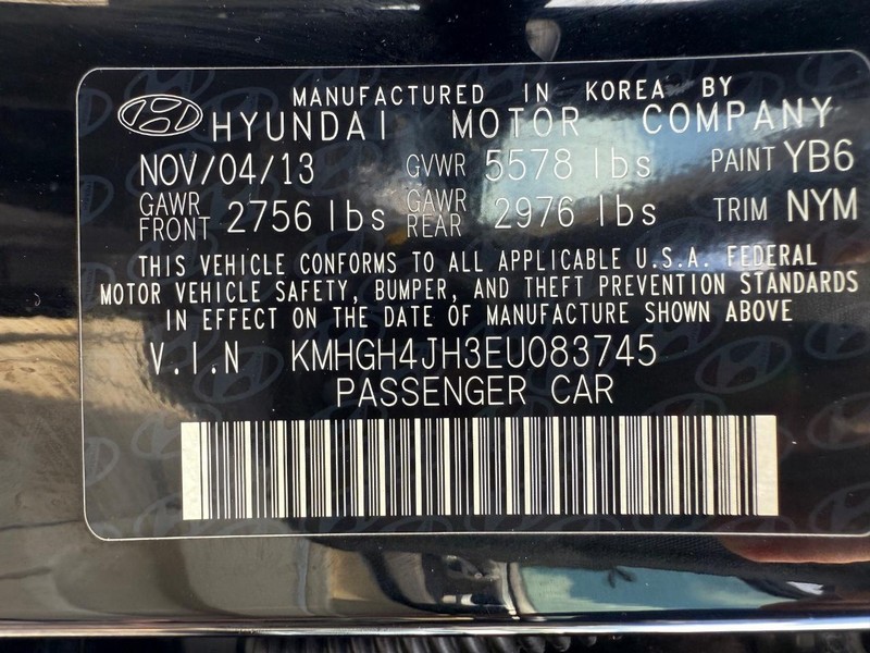 Hyundai Equus Vehicle Image 28