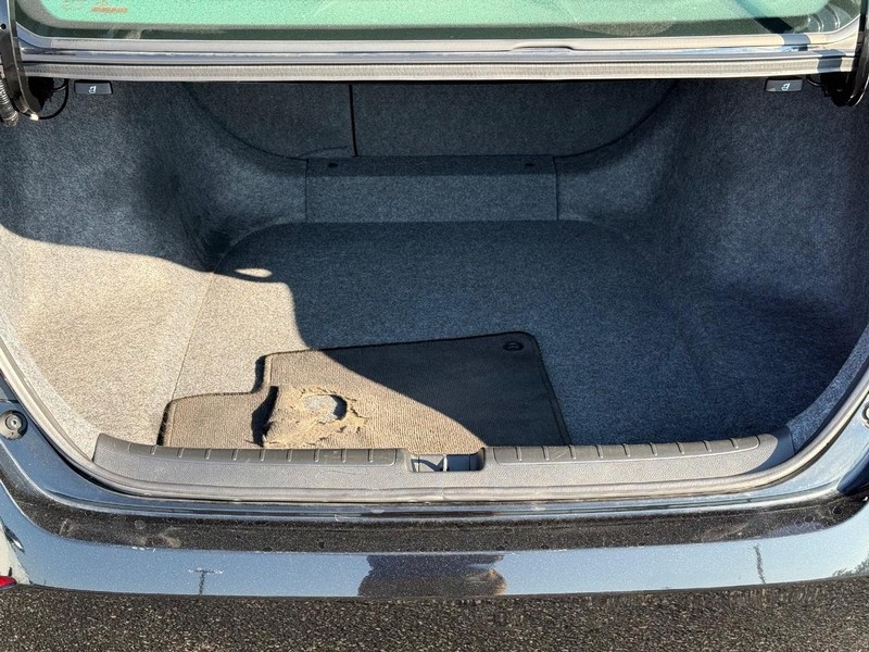 Honda Accord Sedan Vehicle Image 07