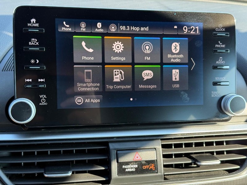 Honda Accord Sedan Vehicle Image 16