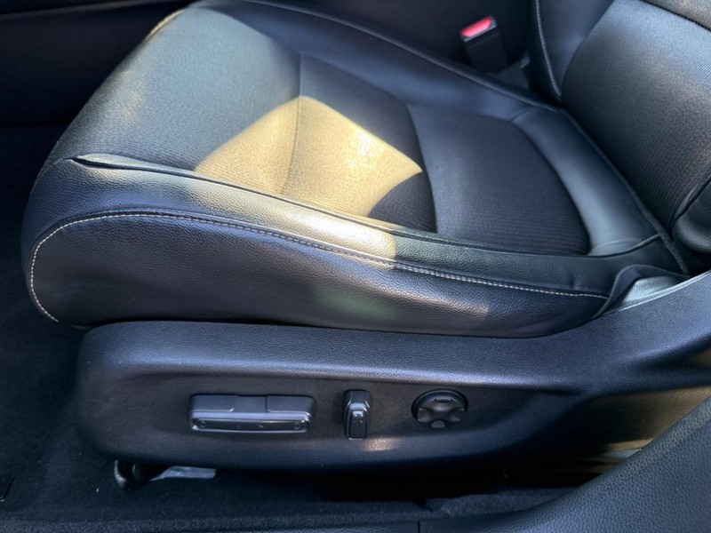 Honda Accord Sedan Vehicle Image 24