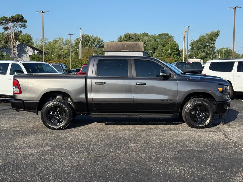 Ram 1500 Vehicle Image 02