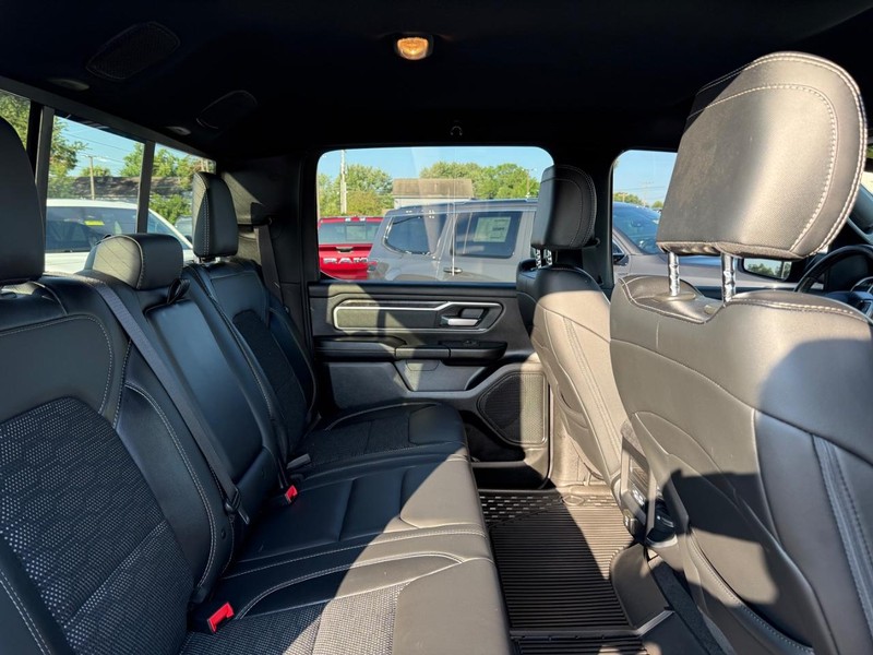 Ram 1500 Vehicle Image 10