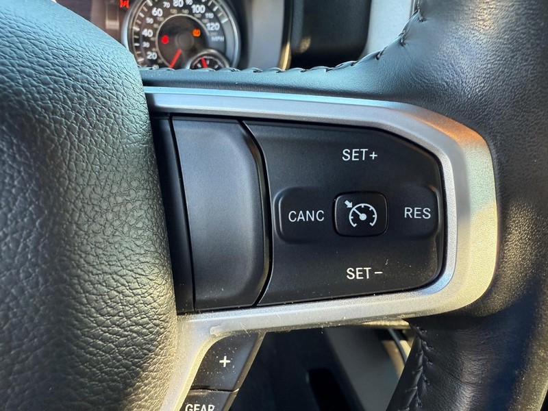 Ram 1500 Vehicle Image 14