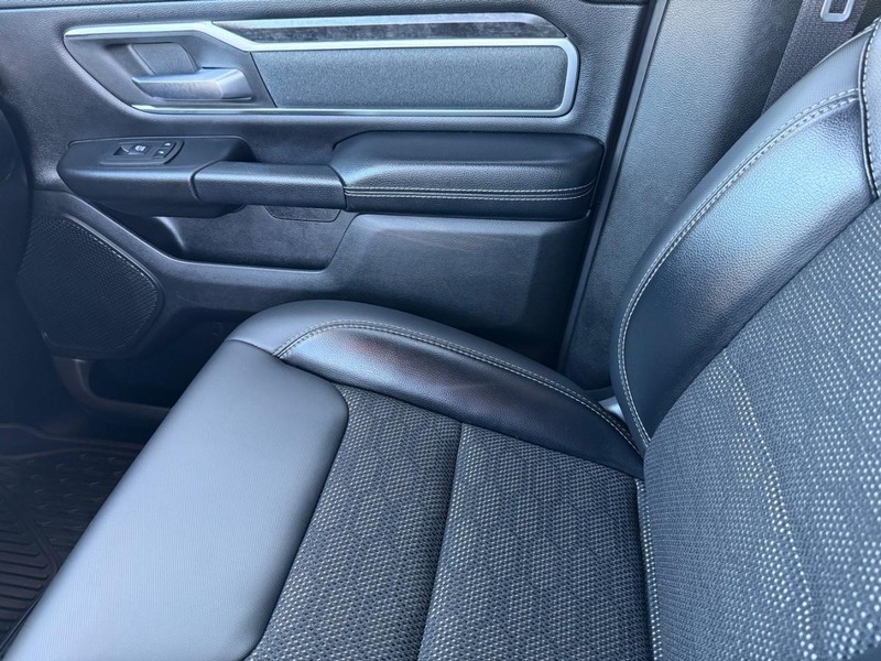 Ram 1500 Vehicle Image 20