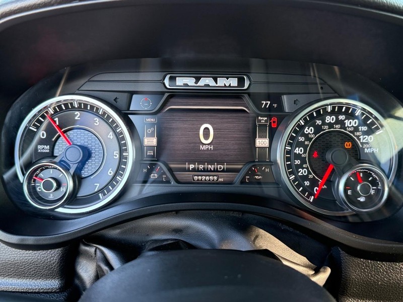Ram 1500 Vehicle Image 21