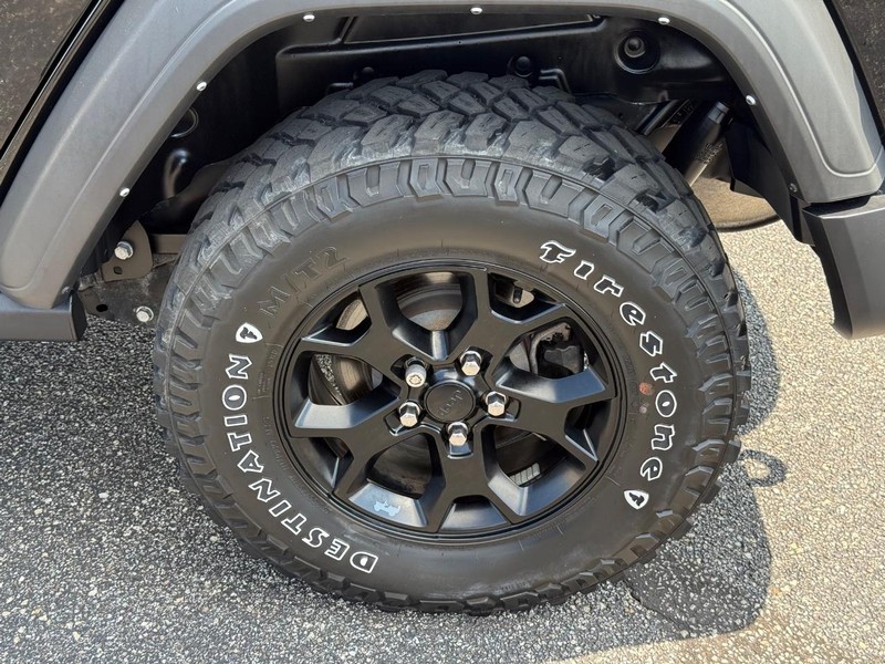 Jeep Wrangler Vehicle Image 06